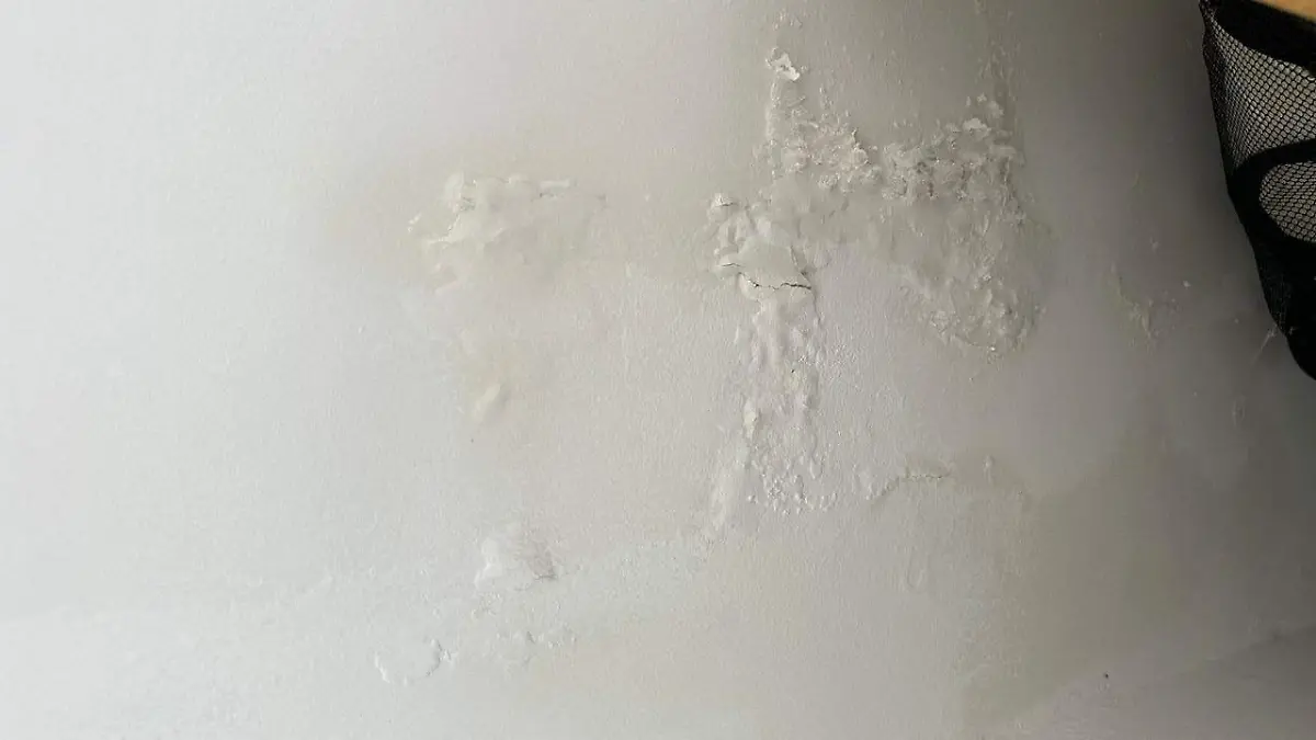 Humedad y daños en las habitaciones