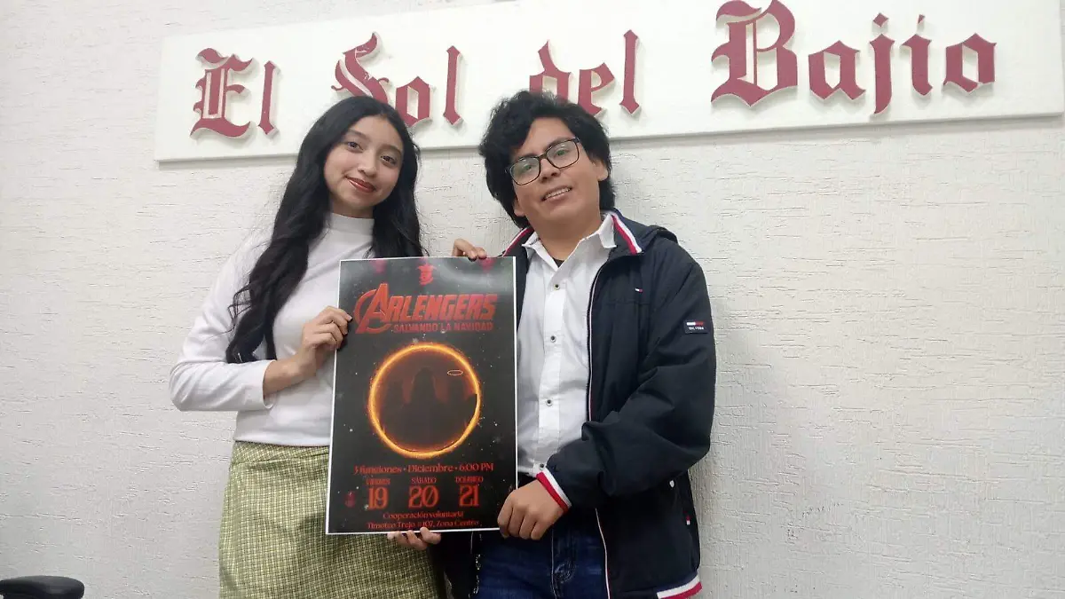 Larissa y Pablo actúan en la obra.