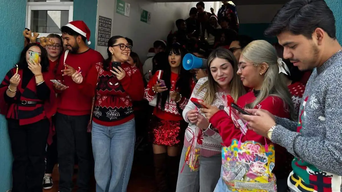 Un gran ambiente se vivió en la posada UCA 2025.