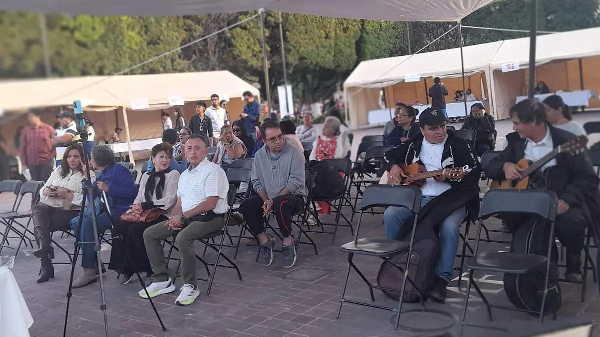 Durante dos días y medio se realizarán presentaciones de libros y talleres.