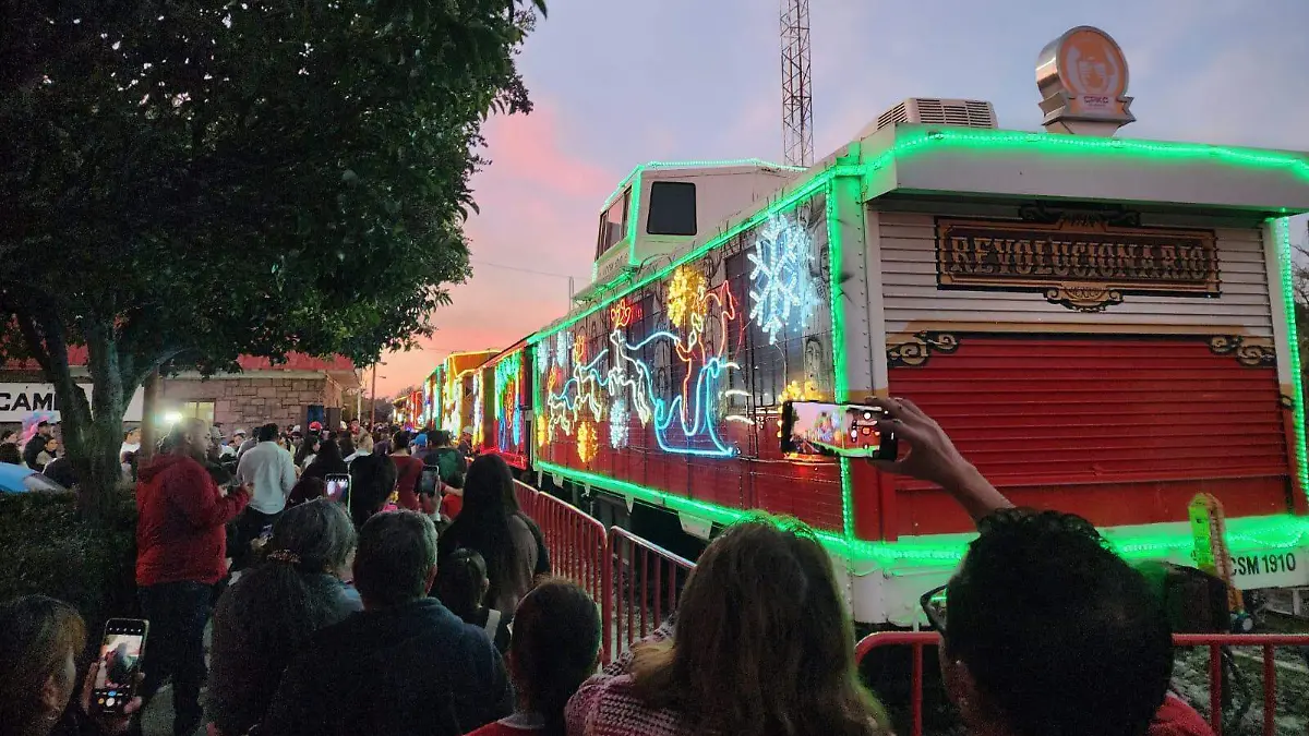 Desde hace más de 10 años, Acámbaro recibe el Tren Navideño..