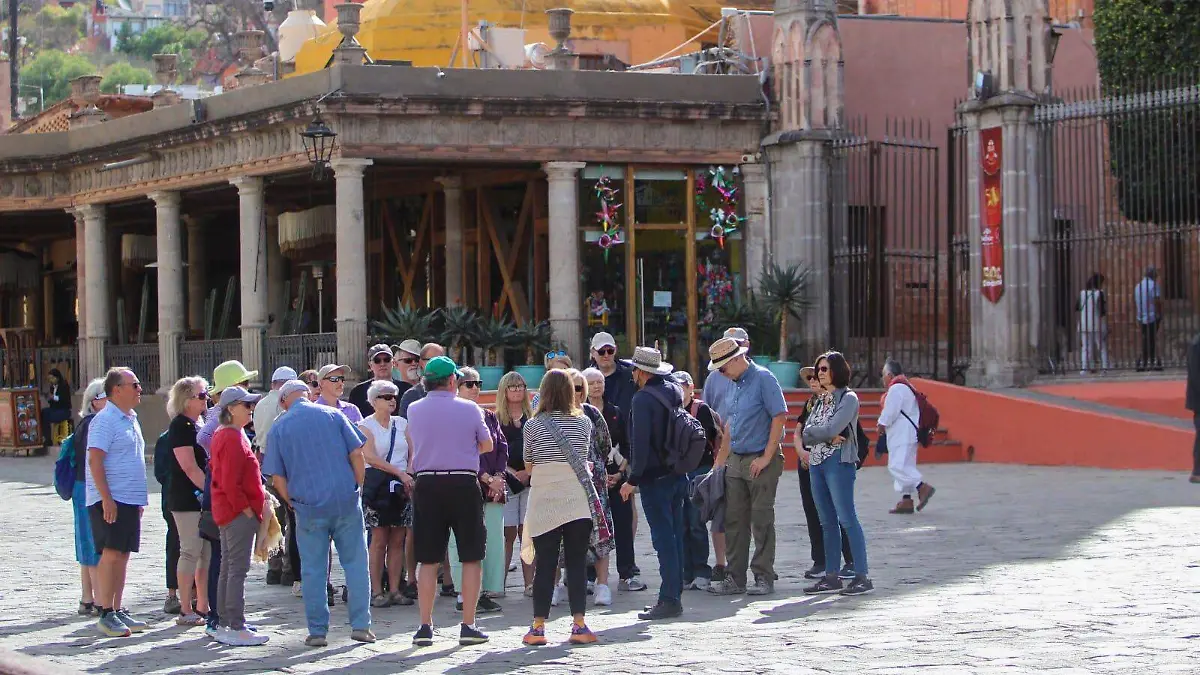 Miles de extranjeros han decidido vivir en San Miguel de Allende, sea por tiempo indefinido o temporal.