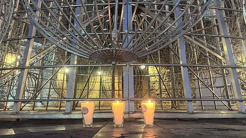 Apagan árbol navideño en Salvatierra