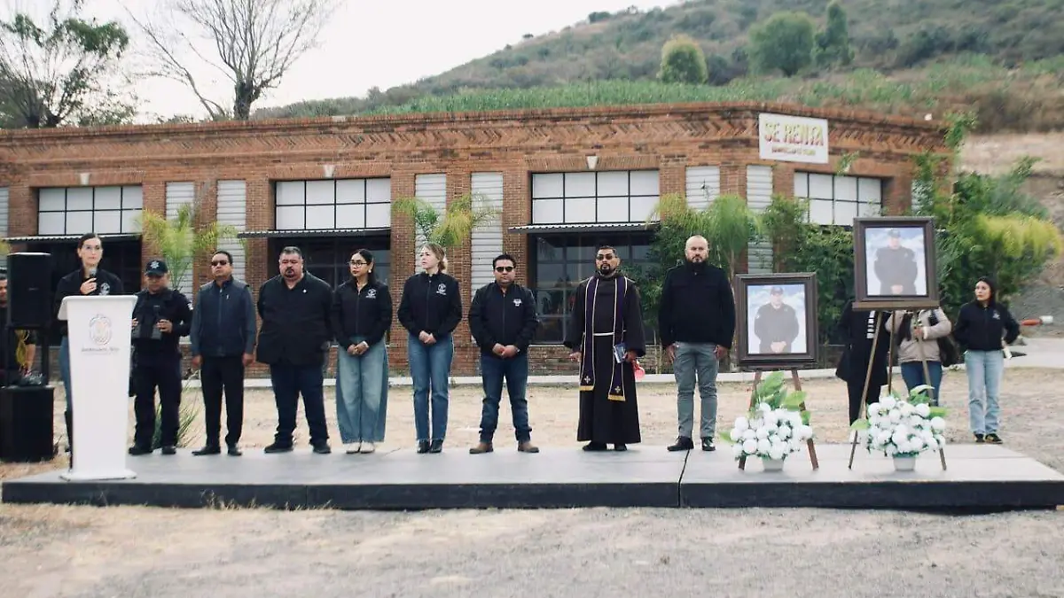 Recuerdan a oficiales caídos en Jerécuaro.