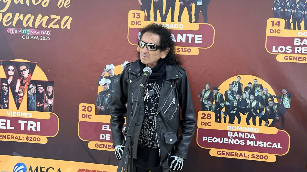 Alex Lora en rueda de prensa.