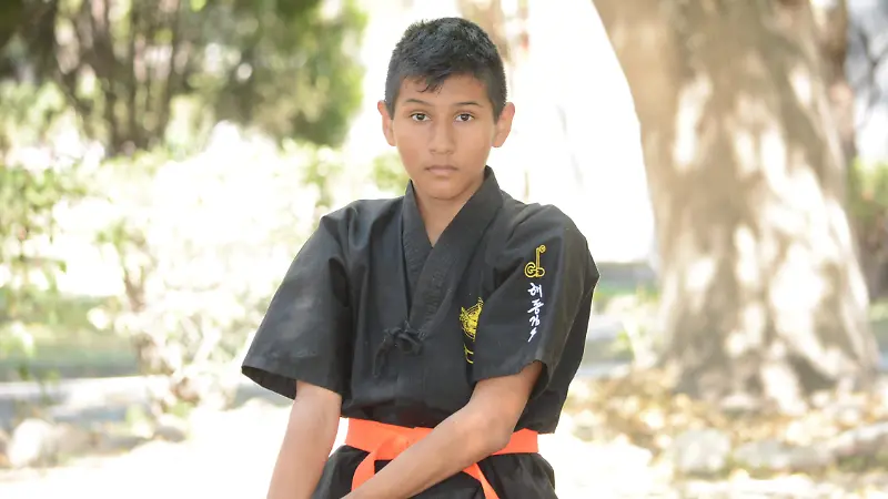 Víctor Andrés Pérez Mendoza practica el Haidong Gumdo3