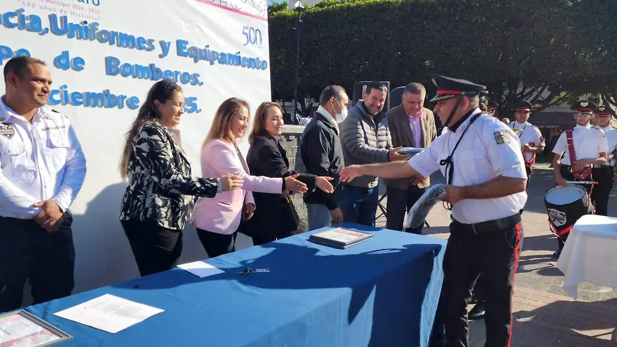 Entrega de equipo al Cuerpo de Bomberos de Acámbaro3