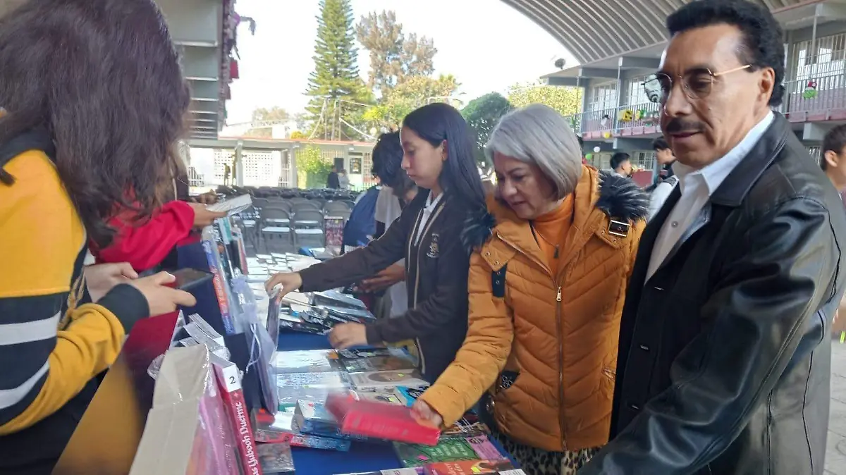Las ferias del libro impulsaron el promedio de 8.4 en Español en la Secundaria Técnica 37.