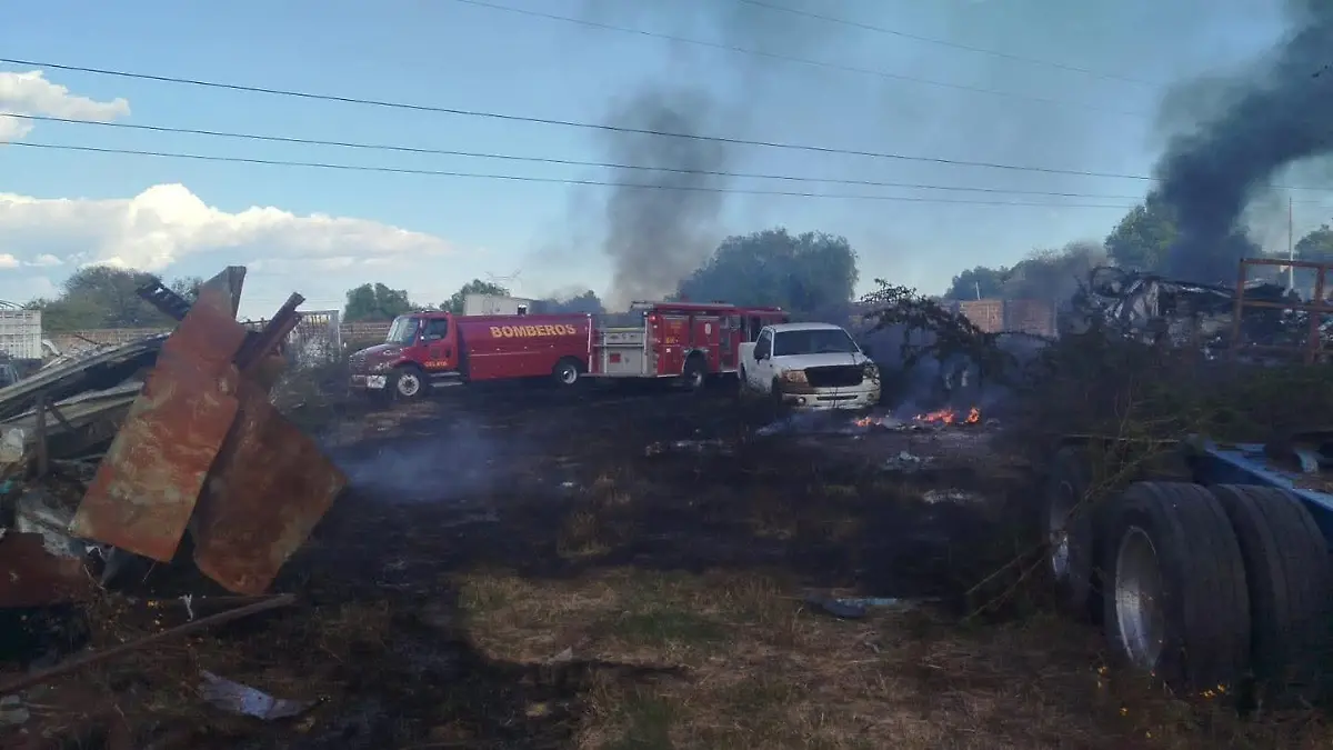 Fueron 25 carros los afectados. 