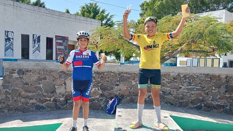 Axel Rodríguez y Diego Mejía, en categoría Juvenil. 