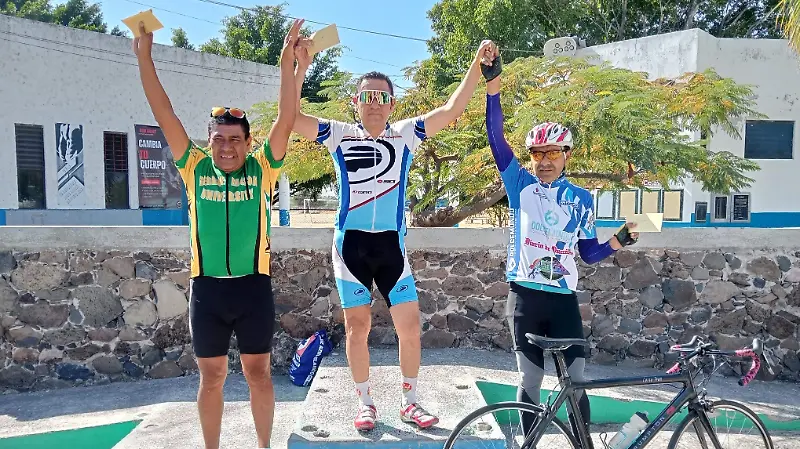 Edgar Rojas, ganador en 50 años. 