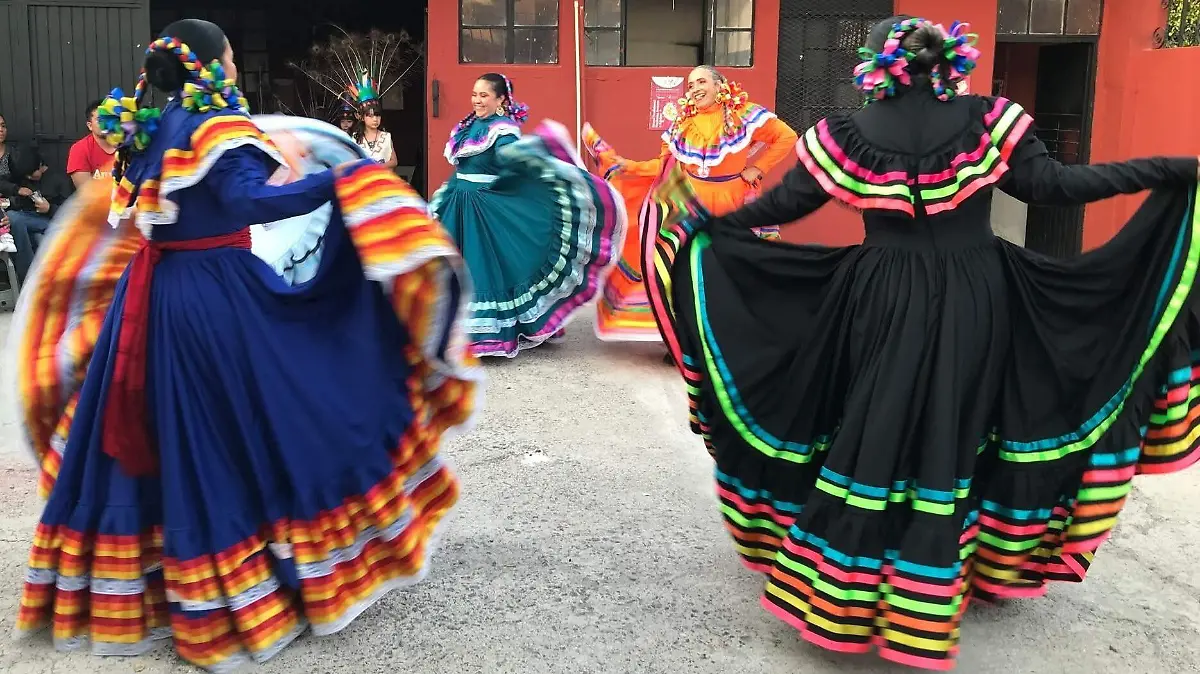 En los centros culturales EsperAnzarte se ofrecen distintos talles culturales.