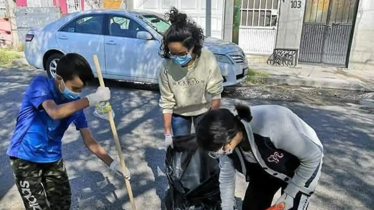 Durante el año los jóvenes participan en varios proyectos y campañas.