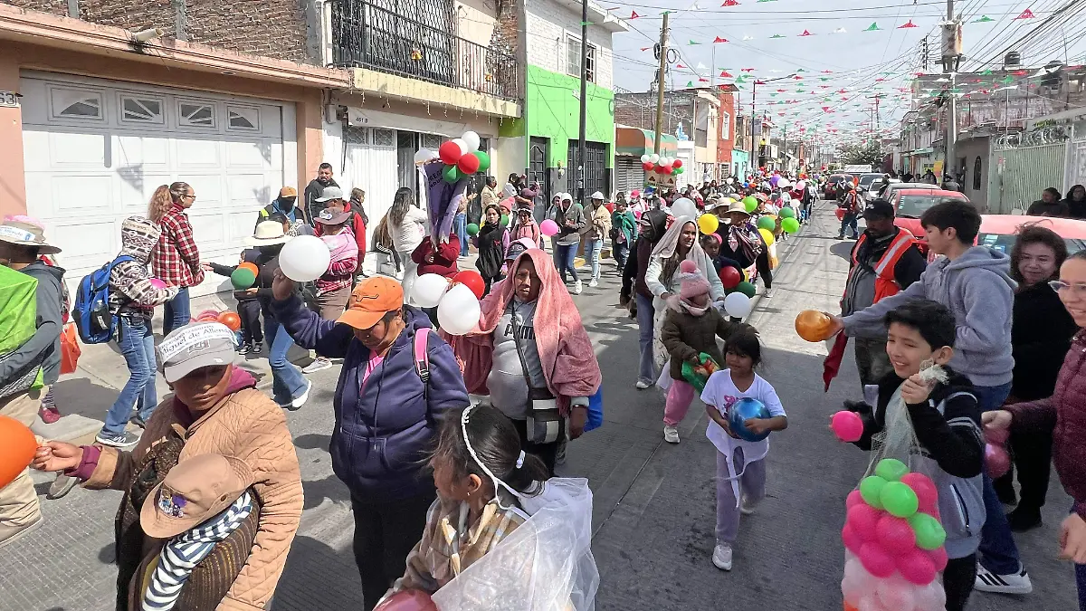 Fueron al redor de 450 peregrinos oriundos de dos municipios del estado los que llegaron al barrio de Tierras negras en honor a la Virgen de Guadalupe.