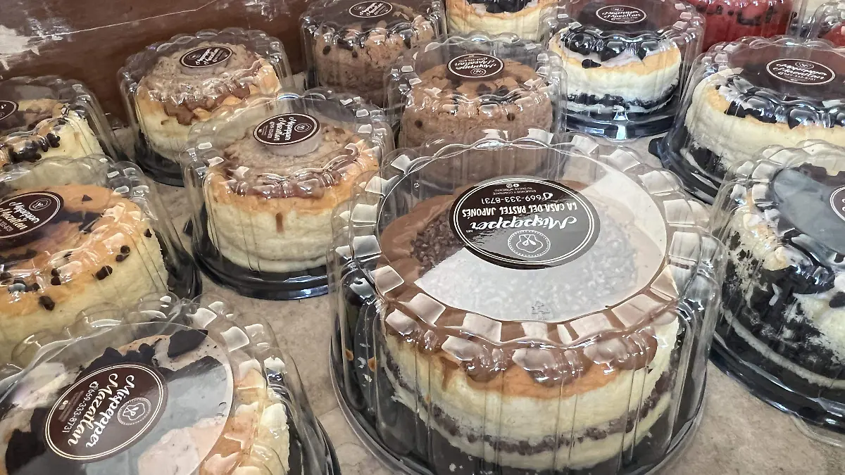 Este emprendimiento se remonta a antes de la pandemia, cuando María Isabel Salazar comenzó a elaborar pasteles en casa