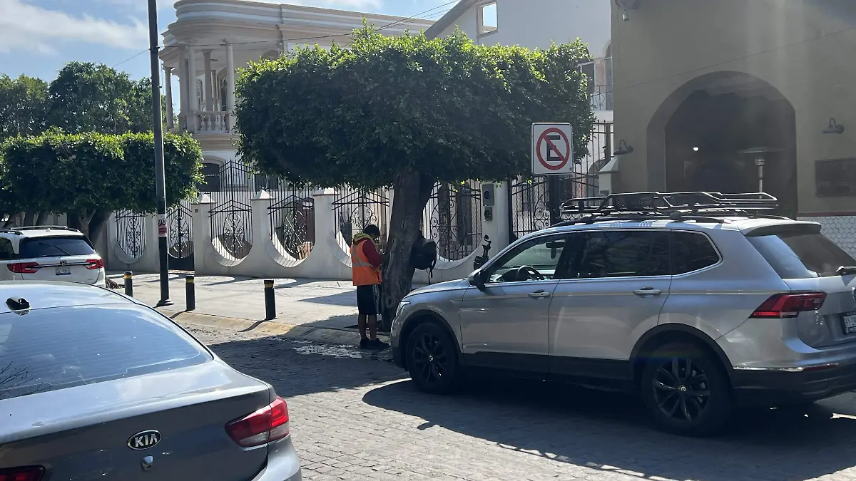 Están de acuerdo en el sentido que la gente sepa quienes son, sin embargo, no están dispuestos arriesgar su vida si ven un acto qué atente contra ellos