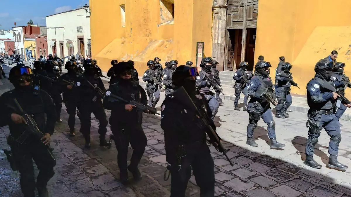 Fuerzas armadas, corporaciones de seguridad y cuerpos de emergencia participaron en el desfile cívico-militar por el 257 aniversario del natalicio de Ignacio Allende.