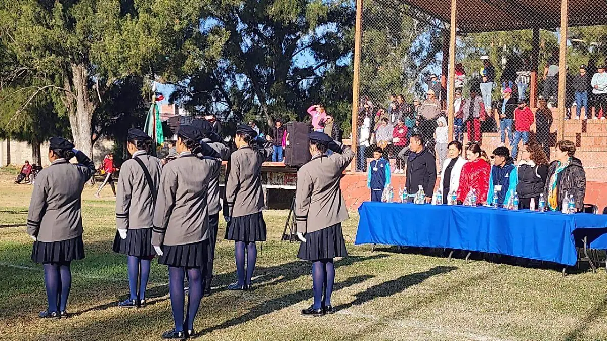 Realizan juegos deportivos de intertelesecundarias