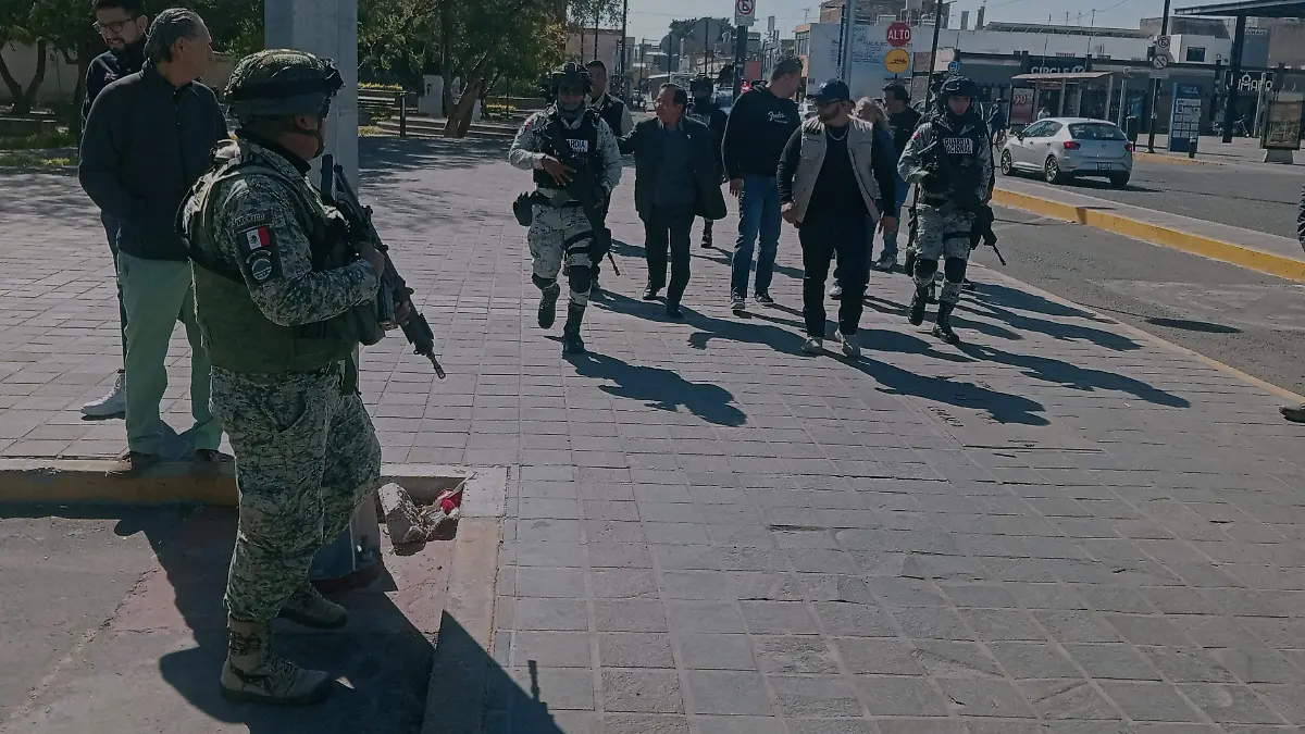 La SEDENA comenzó con los operativos en San Juan de la Vega, informó el presidente municipal Juan Miguel Ramirez Sanchez. 