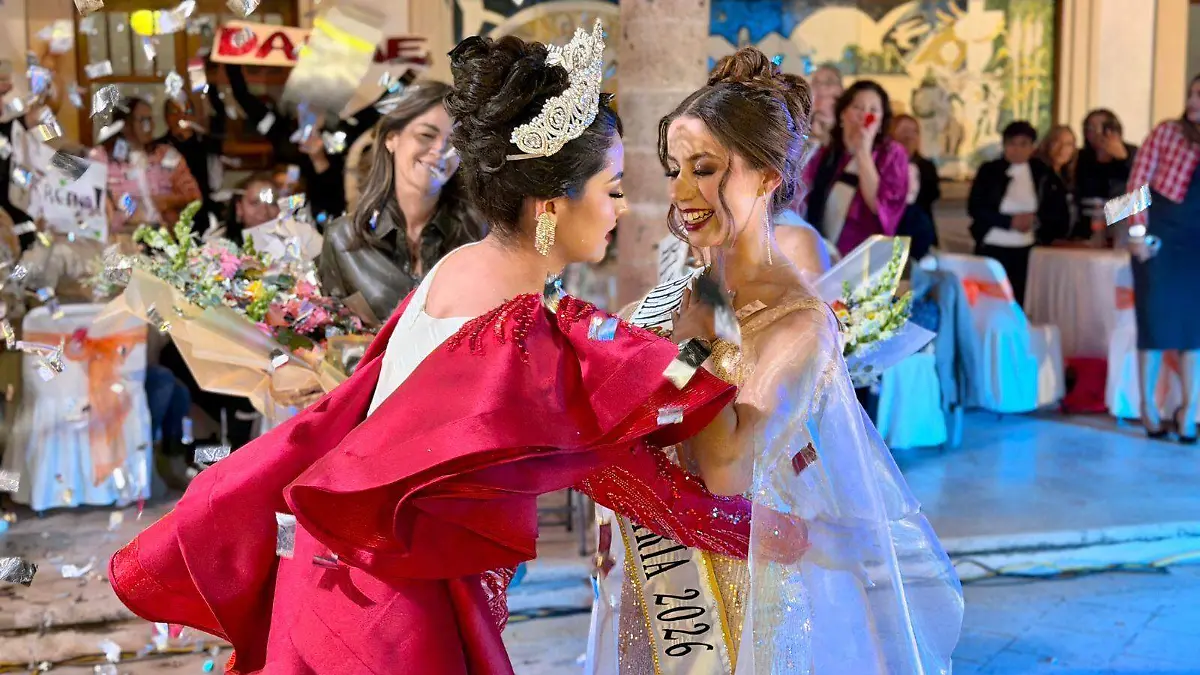 Valeria Danae, quien fue electa reina de la Candelaria, será coronada el 30 de enero. 