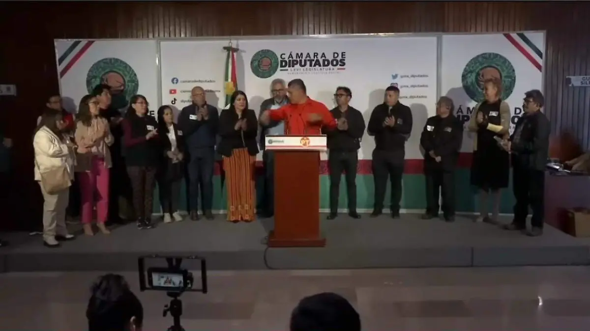 En conferencia de prensa el legislador petista consideró inaceptables las condiciones en que se encuentran estos trabajadores