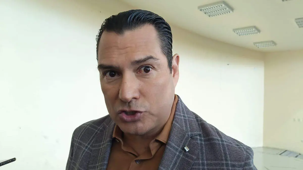 El alcalde Mauricio Trejo exhortó a compradores nacionales y extranjeros a exigir siempre el permiso de venta antes de adquirir un inmueble.