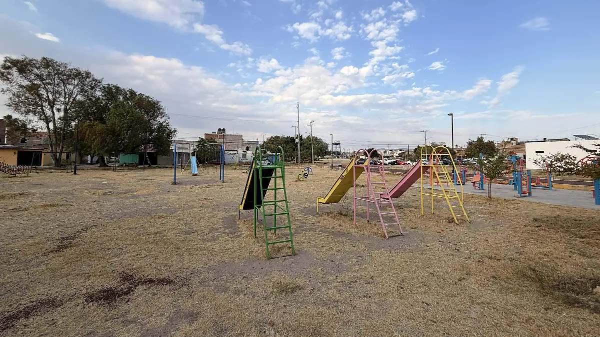 e2151d99-bf29-412b-b2de-45a24dd126b5