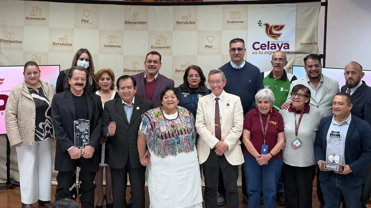 entregan reconocimiento (2)