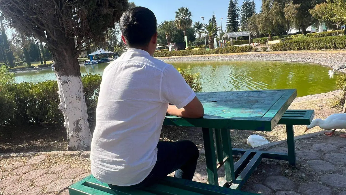 En cuanto a los solteros, su percepción va de acorde al consumismo