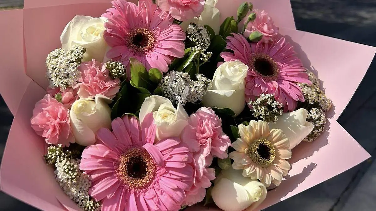 Cada ramo se puede adaptar al presupuesto de los clientes con distintos tipos de flores 