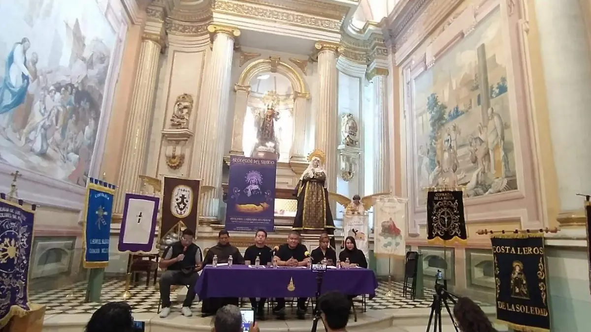 Rueda de prensa del comité organizador de la Procesión del Silencio del Templo del Carmen Celaya Guanajuato