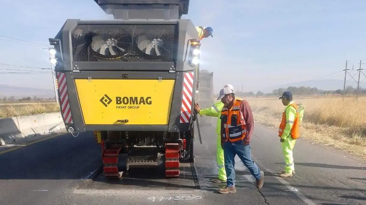 El secretario de la SICT supervisó las obras en el tramo Salvatierra-Celaya.