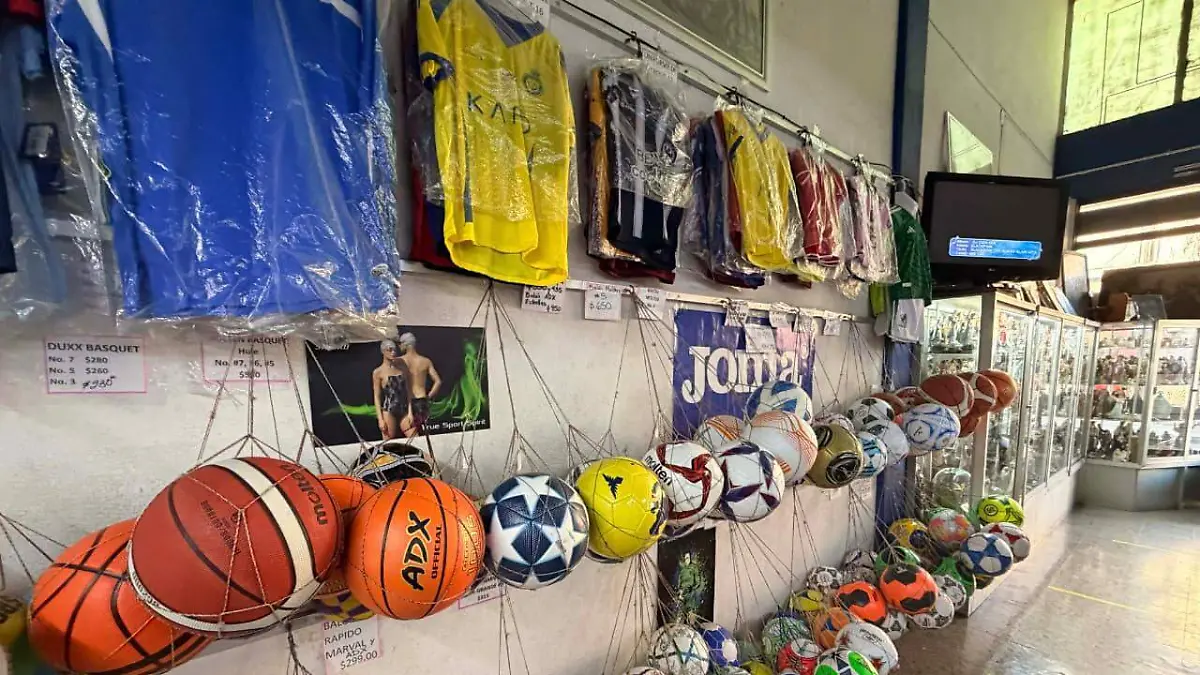 Fue de las primeras tiendas deportivas en Celaya.