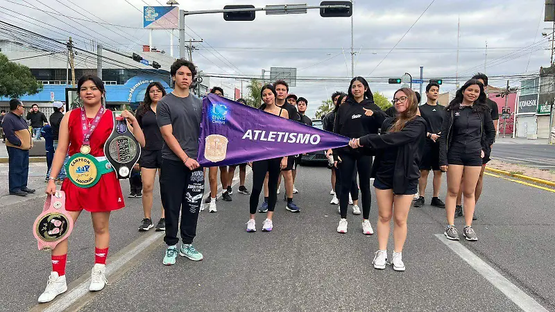 Desfile Prepa Oficial Celaya6