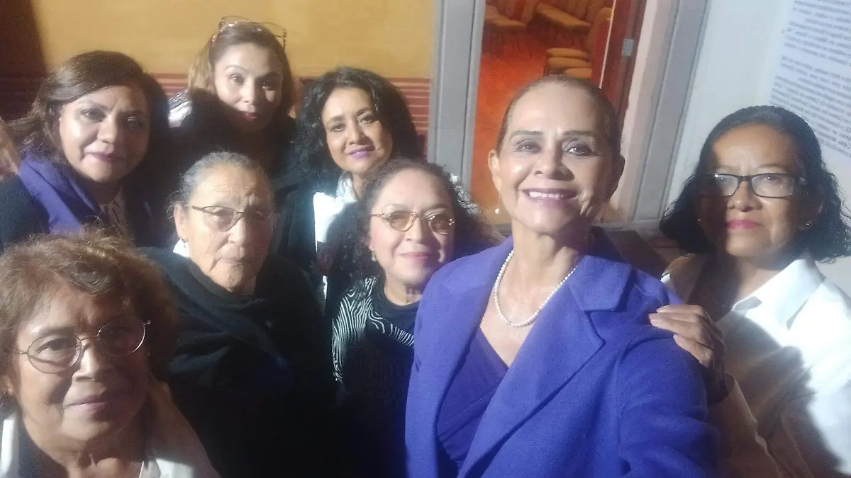 Angelica Fuentes lidera este grupo 