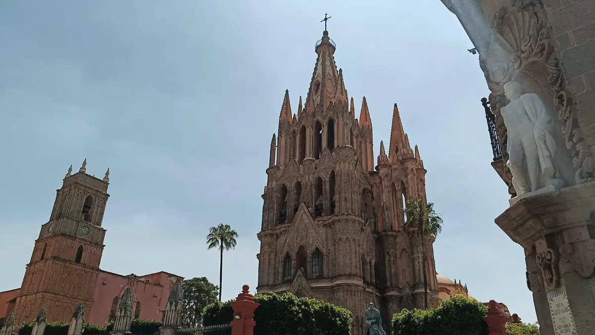 Campanas de la Parroquia de San Miguel Arcángel repicaron este 8 de marzo para conmemorar los 200 años