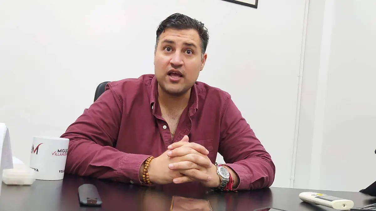 Regidor Miguel Villanueva Floresvillar, dijo que además de las ocho jubilaciones aprobadas por el cabildo hay otras 20 pendientes a las que no han dado entrada al trámite.