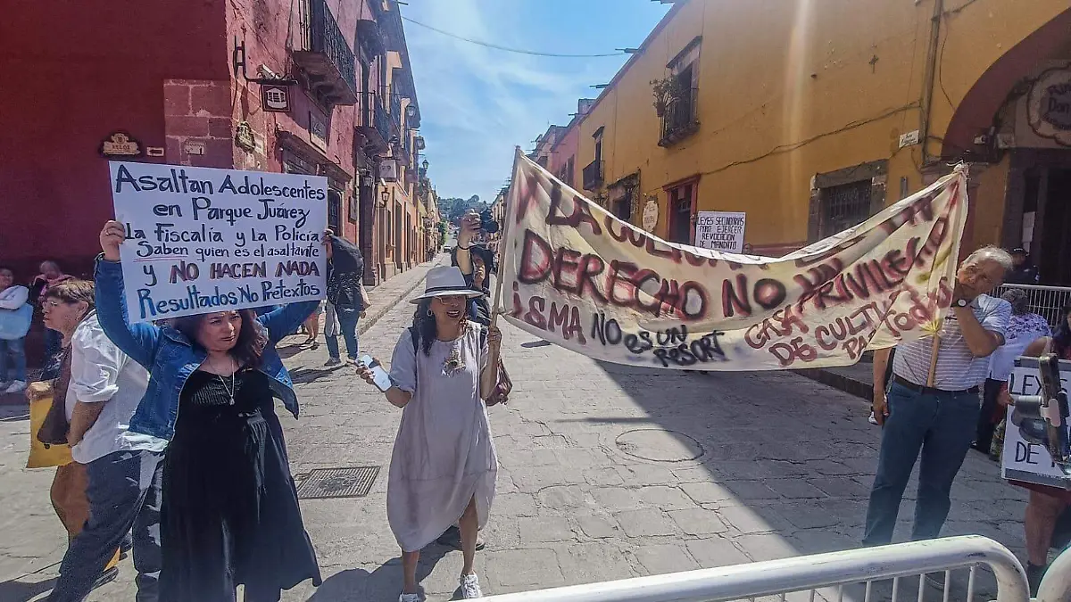 Otra manifestacion de ciudadanos fue para pedir más seguridad y cultura para la población sanmiguelense.