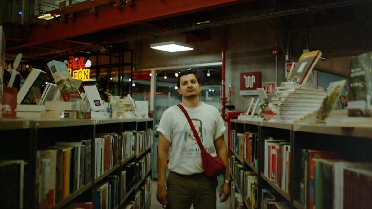 Luis ha luchado por darse a conocer y mostrar el talento que posee para crear historias, dirigirlas y producirlas. 