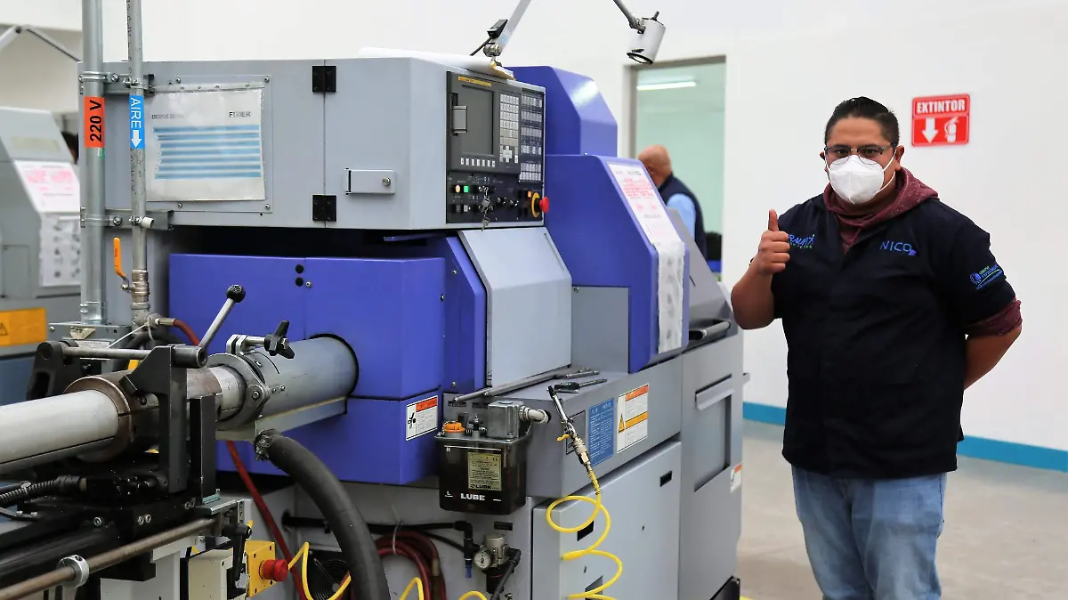 Los ajustes en las empresas es agendar vacaciones, por ejemplo, pero no despidos de personal. 