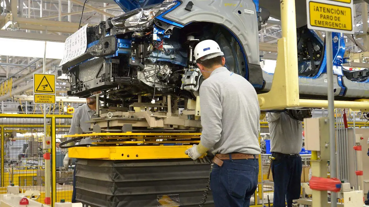 Velia Hontoria comentó que no ha recibido de forma oficial el anuncio de empresas de Celaya que tengan planeado paros técnicos