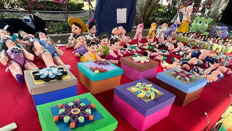 Luchadores-y-muñecas 