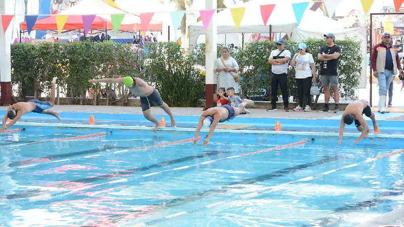 Participaron 246 atletas. 