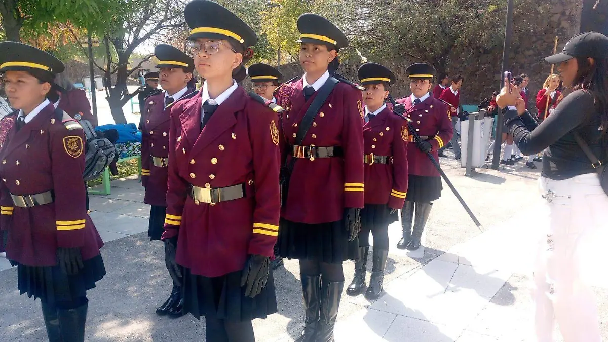 CBTIs 198 se corona campeón en Banda de Guerra, Escolta y Coro.