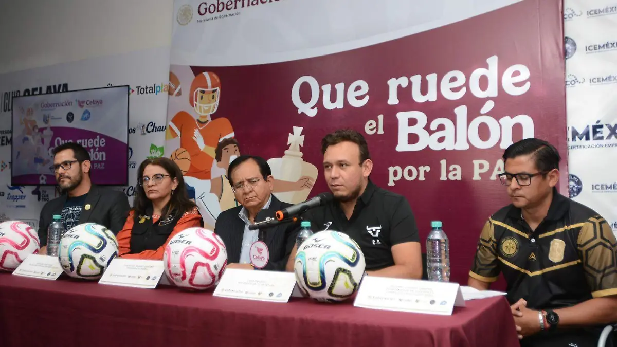 Los equipos que participan en femenil y varonil en futbol soccer son de diferentes universidades de la región 