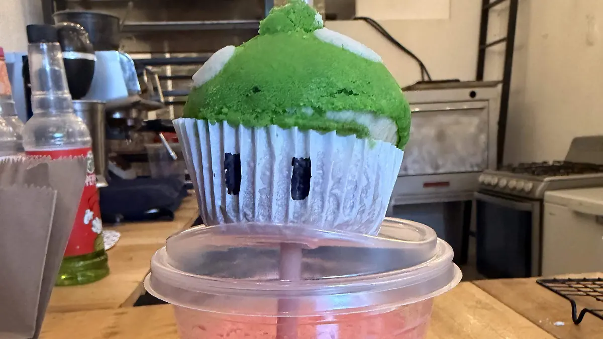 En Día de Muertos y Halloween se elaboraron piezas inspiradas en calabazas o personajes de películas