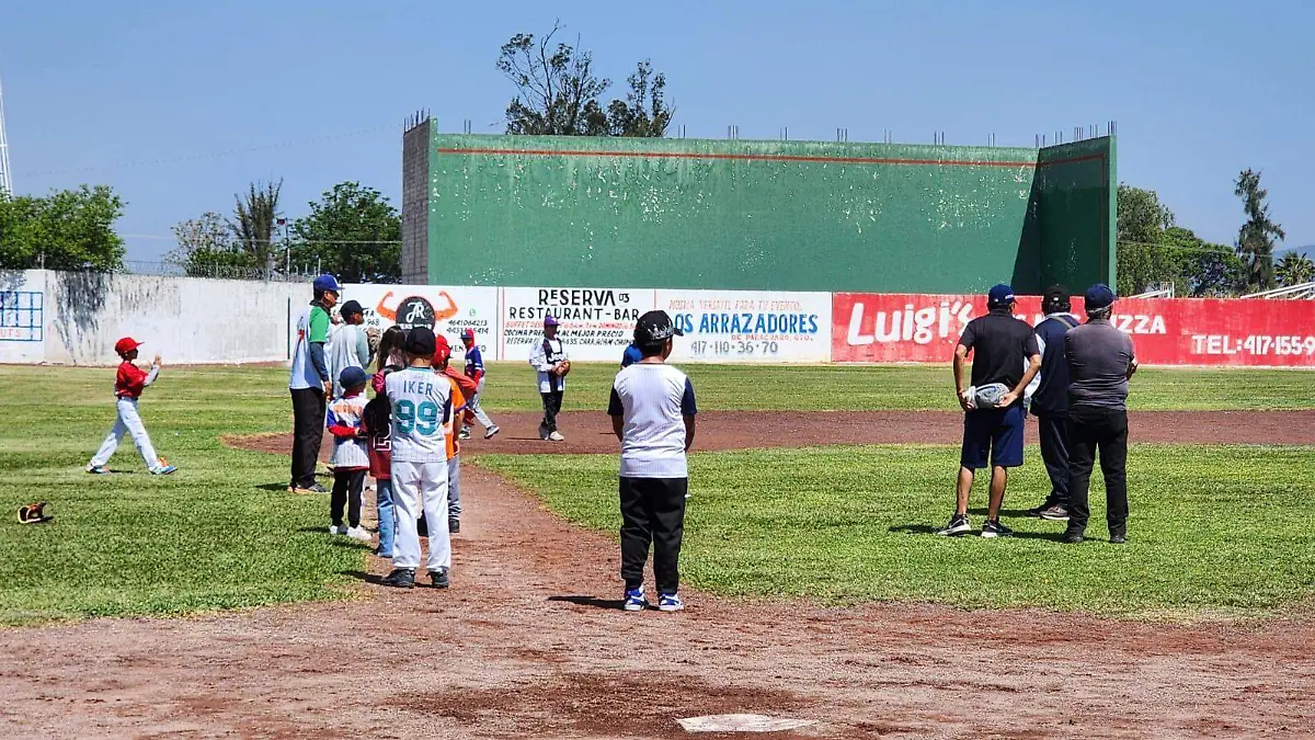 Invitan a los padres de familia para que lleven a sus hijos a partir de los ocho años.