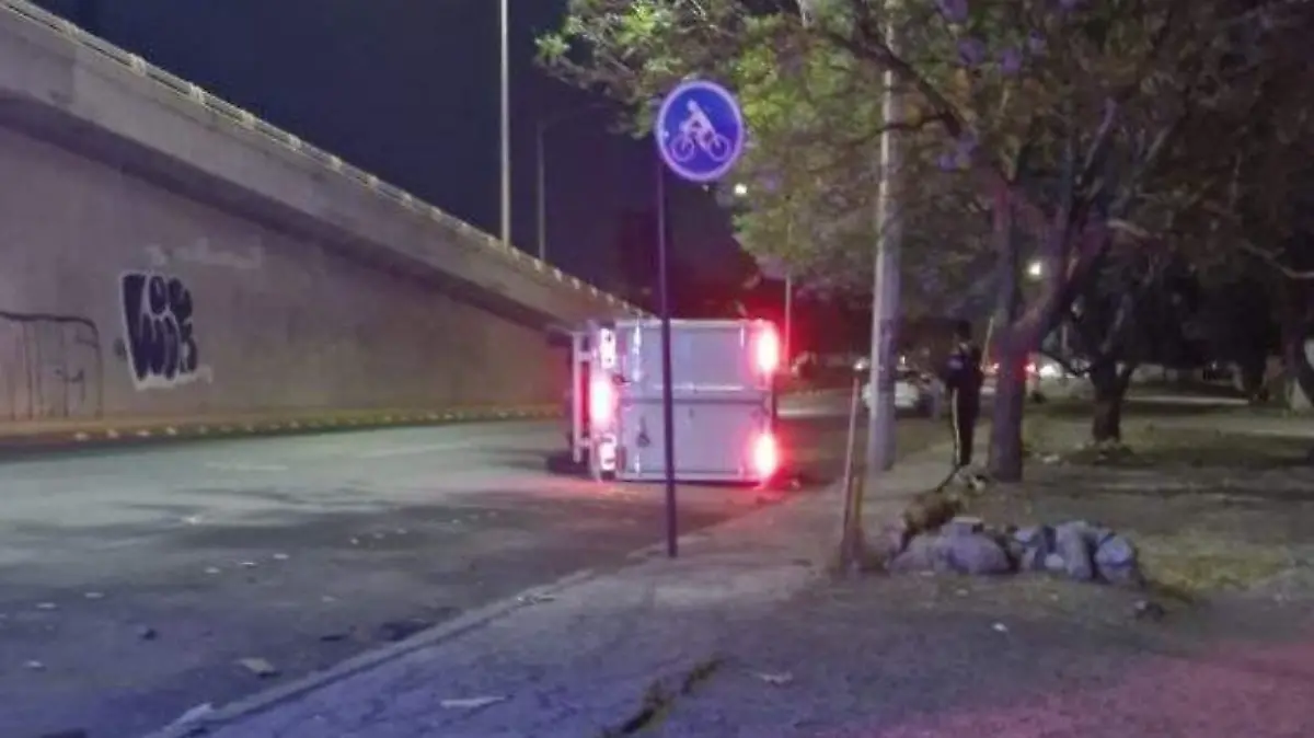 fd4f86fc-b45a-4817-af2c-2b1f65e49479