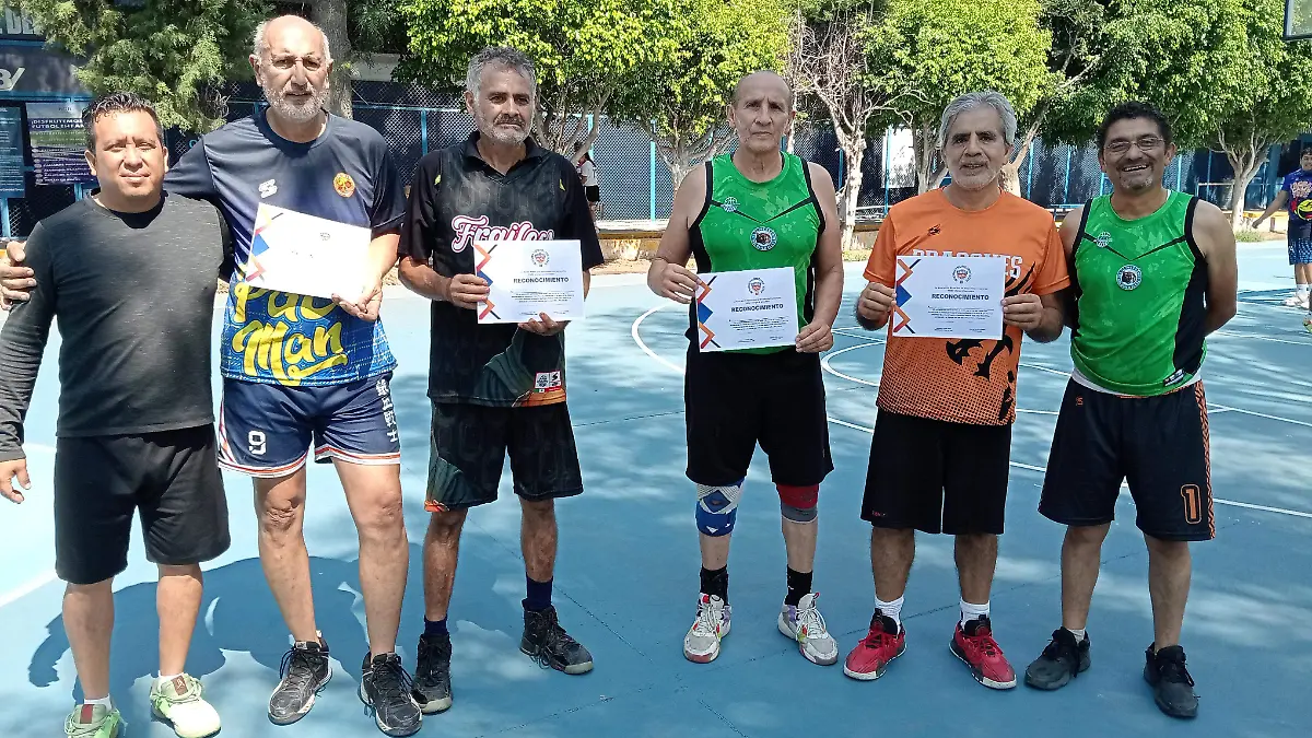 Por su carrera....
