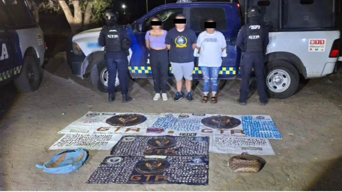 Detienen FSPE a tres personas y aseguran más de 2 mil 800 dosis de presuntas drogas en Villagrán